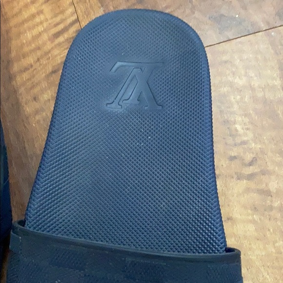 Louis Vuitton slides - Picture 3 of 3